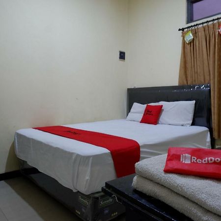Reddoorz Near Gor Wisanggeni Hotel Tegal  Eksteriør billede