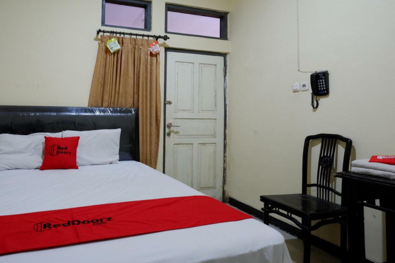 Reddoorz Near Gor Wisanggeni Hotel Tegal  Eksteriør billede