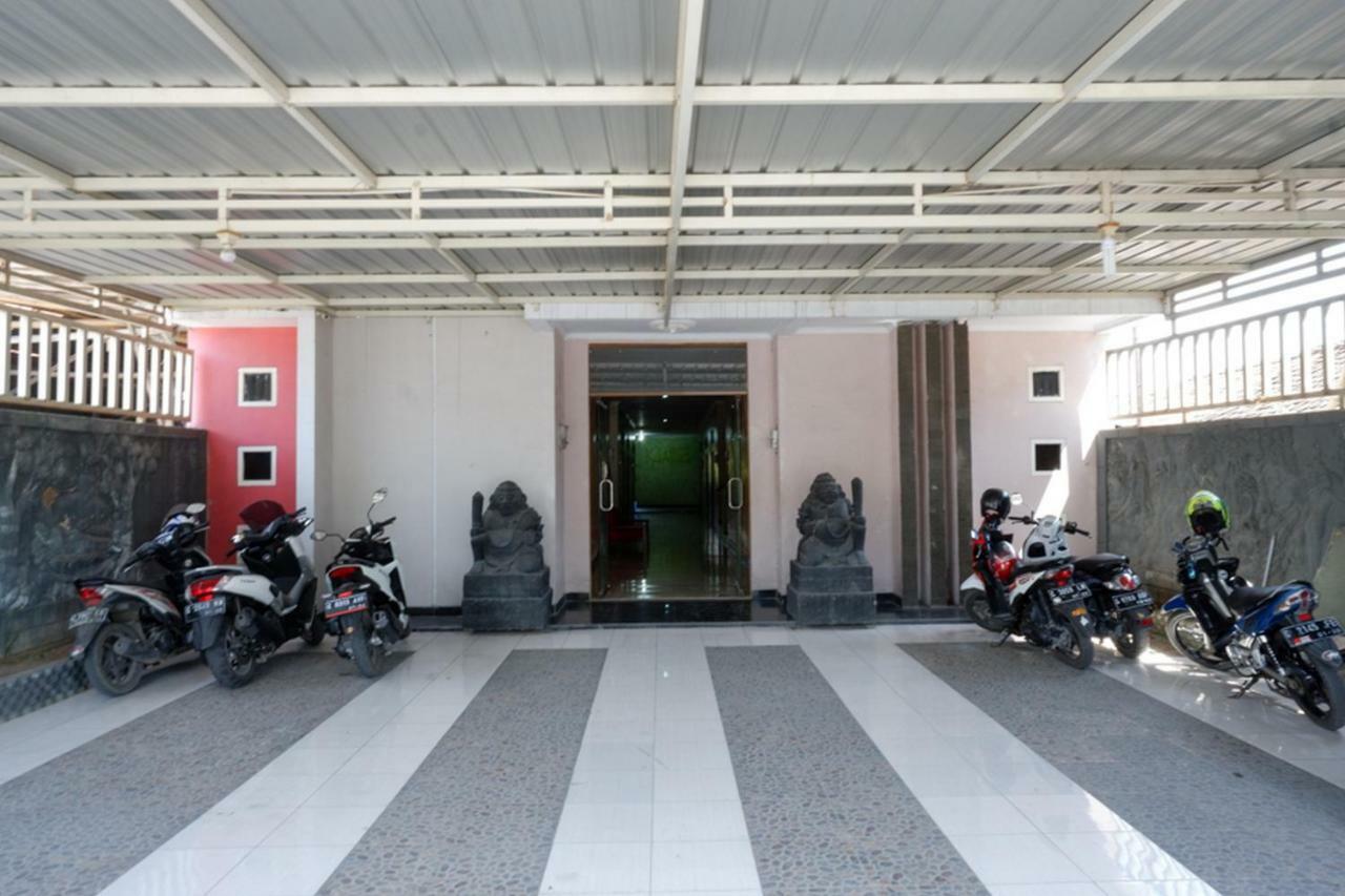 Reddoorz Near Gor Wisanggeni Hotel Tegal  Eksteriør billede