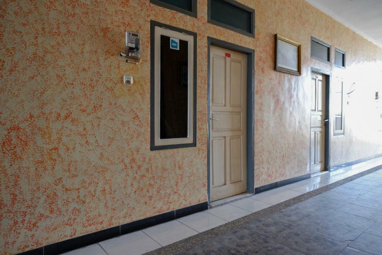 Reddoorz Near Gor Wisanggeni Hotel Tegal  Eksteriør billede